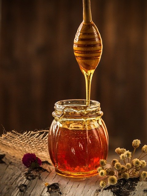 Honey: types and beneficial properties